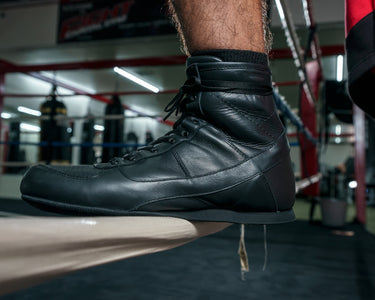 TITLE Boxing Old School Leather Boxing Shoes bottom view